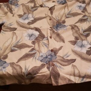 Tommy Bahama Men's Shirt - Cream and Blue Floral